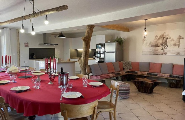 Gîte convivial en grange rénovée avec piscine et terrasse - FR-1-489-353