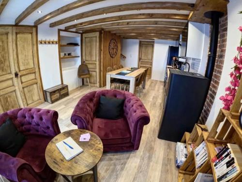 Gîte de charme avec animaux admis et Wi-Fi à Saint-Nicolas-des-Biefs - FR-1-489-553