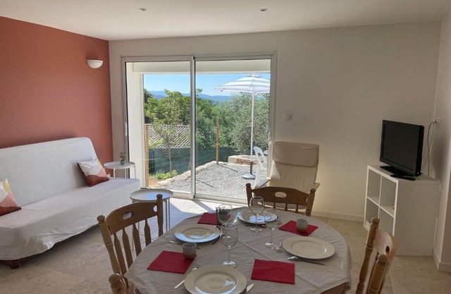 Gîte Les Muguets - 4 personnes - confort et vue imprenable