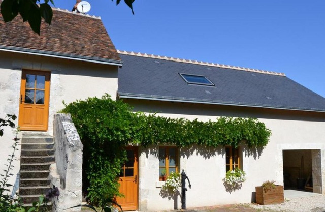 Gîte Molineuf, 4 pièces, 8 personnes - FR-1-491-216