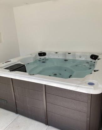 Gîte tout confort (SPA, Sauna, piscine chauffée)