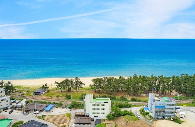 Gangneng Badapunggeong Pension