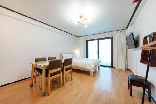 Gangneung Marine Park Pension