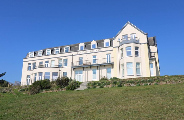 GANNET WATCH, country holiday cottage in Coverack
