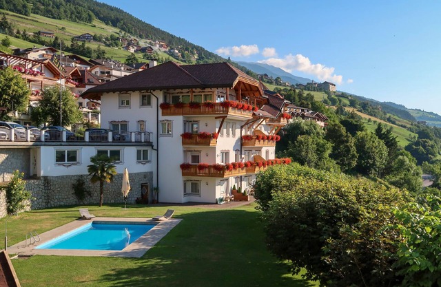 Garden 102 by Interhome