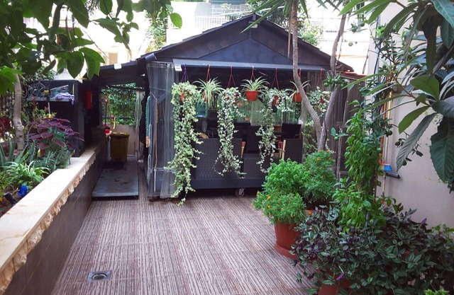 Garden Master Bedrooms Residence