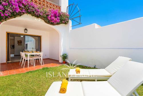 Garden Relax with Heated Pool Views FC15