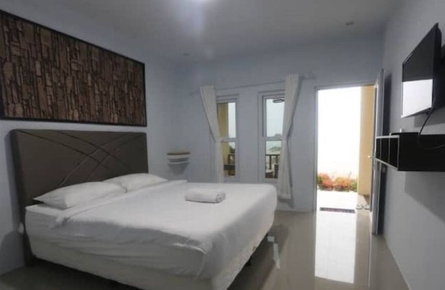 Garden View Room at Weh Ocean Resort