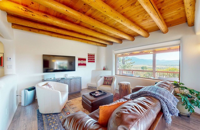 Gated mountain-view gem with tennis, labyrinth, rooftop bar, private hot tub