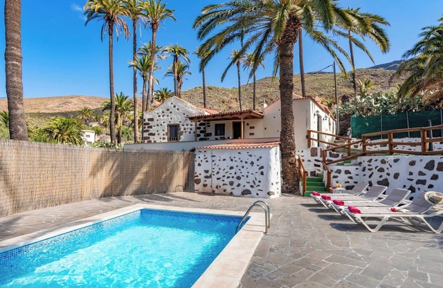 GC0242 Holiday cottage with private pool in Santa Lucía