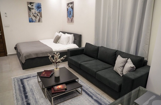 Gemmayzeh House Blue