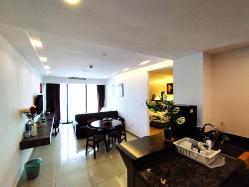 GentingTop ColdCloudSty6Pax at GrdIonDelmn