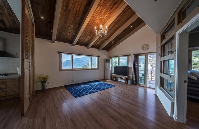 Geoje Badatga, Aesop Ajeossine jip