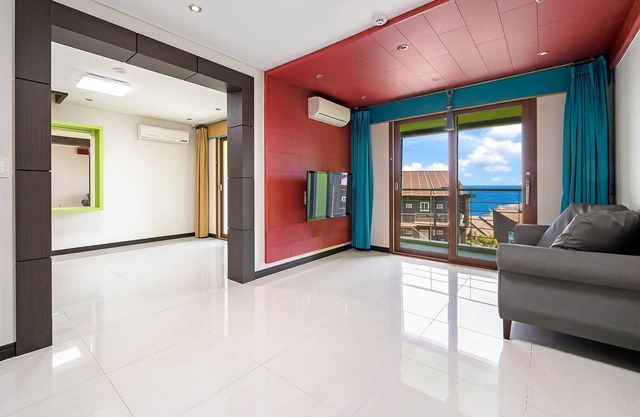 Geojedo Pilos Ocean View Pension