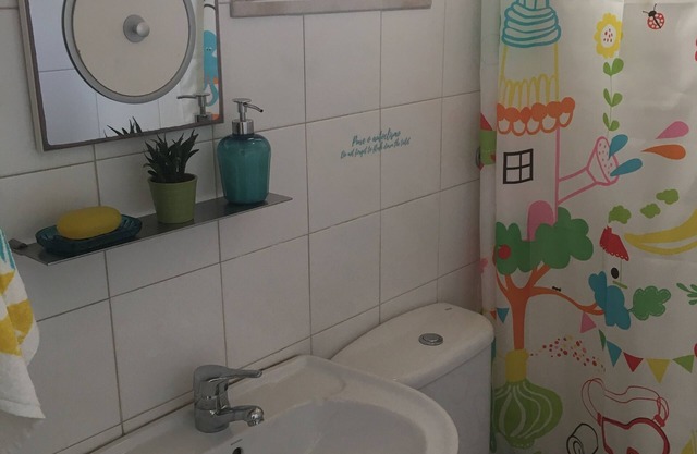 Get Lost In Milfontes Hostel