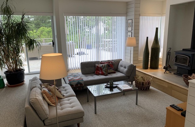 Get the Best of 4 Worlds: Sea, Forest, Slopes and Comfort