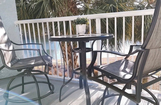 Getaway to Serenity Summerhouse Villa’s at Litchfield by The Sea OCT SPECIALS