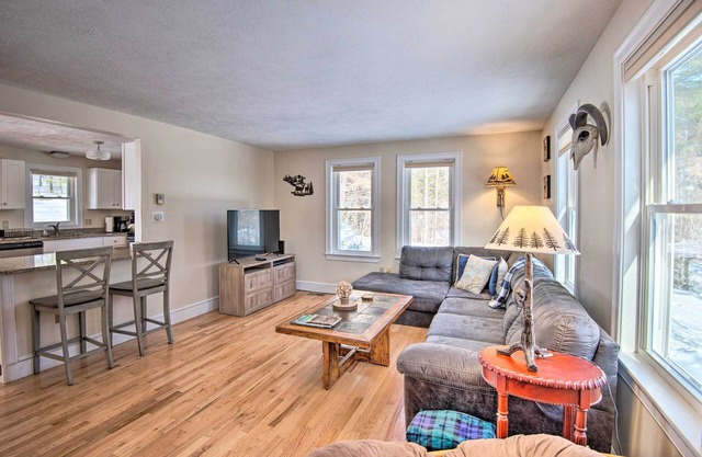 Gilford Home w/Forest View, by Lake Winnepesaukee