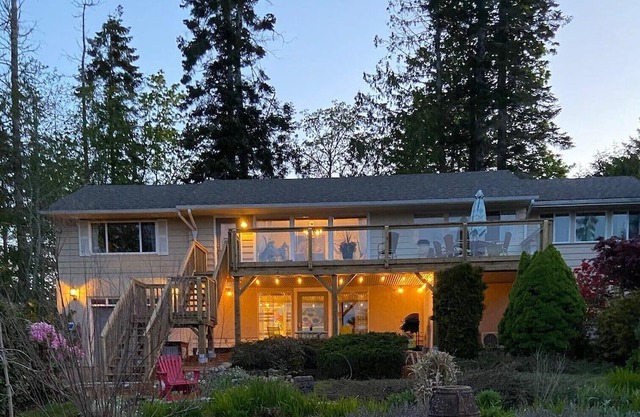 Girasol Suite retreat in Union Bay.