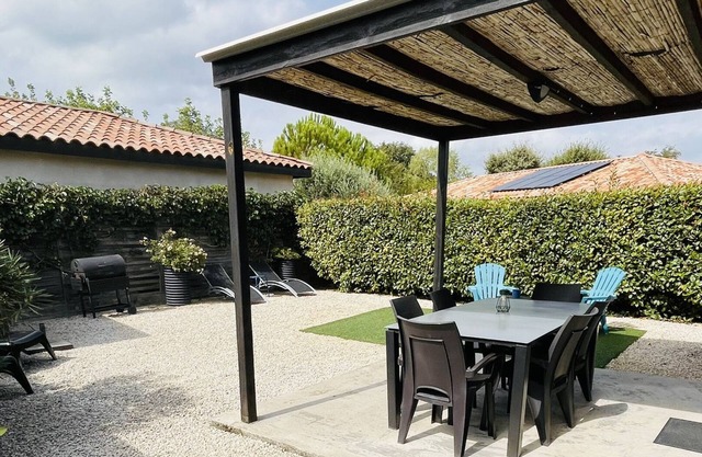 Gìte 3* with garden and private parking, near river, in Vallon Pont d'Arc