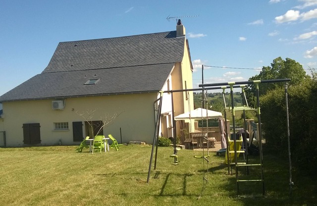 Gite La Baraque up to 6 people 12270 NAJAC Occitanie FRANCE