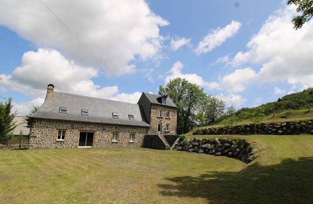 Gite Vèze, 3 bedrooms, 6 persons