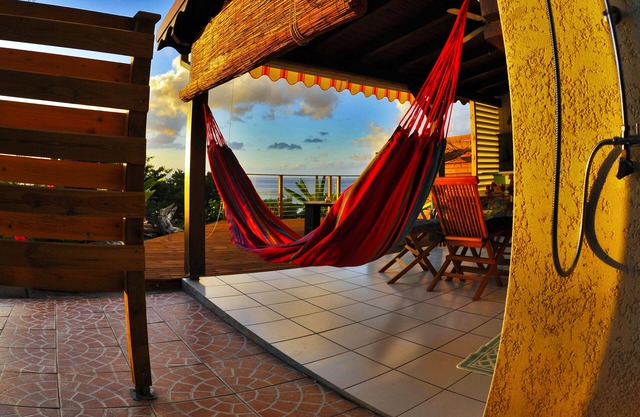 Gîtes AKANSYEL green sea view of the Caribbean (Green)