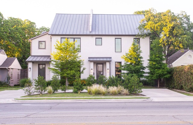 Glam Celebrity Home in UP! 4BR. For Charity!