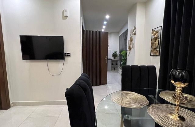 Glamorous one bed apartment near food street