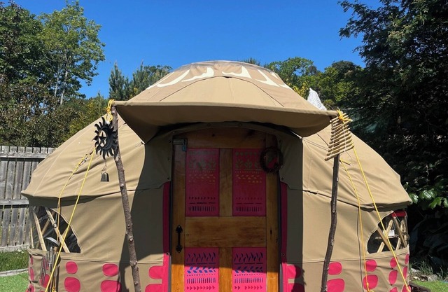 Glamping Pod - Sleeps 2 - Garden - Parking - Wifi