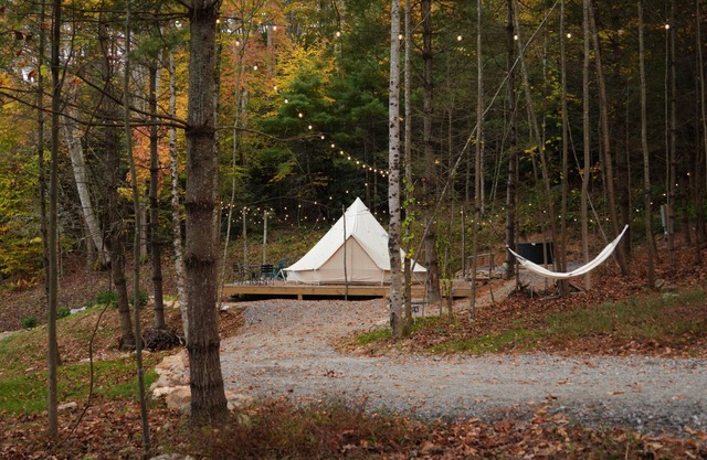 Glamping w Hottub,Beds,Hotwater. Weddings, Events!