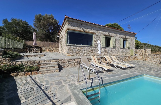 Glass Stone Pool Villa Rokanes