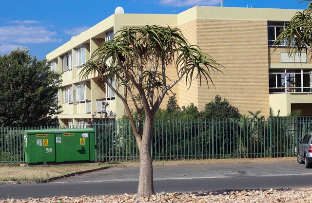 Glen Avion Vacation Home less than 10 minutes from O.R Tambo airport