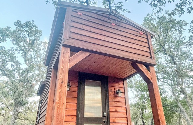 Glorious 1 Lake Eastland Glamping Tiny Town Love Byrd