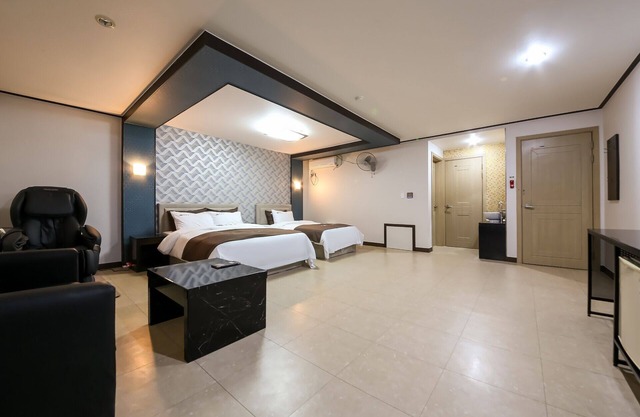 Gochang Hotel Moyangseong