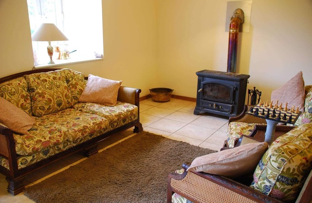 Golden Light Cottage Escape