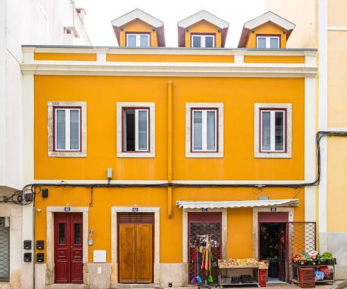 Golden Place - Cacilhas