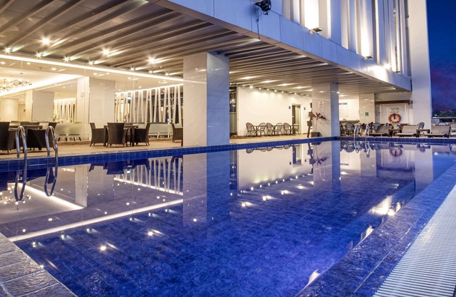 Golden Tulip Essential Makassar