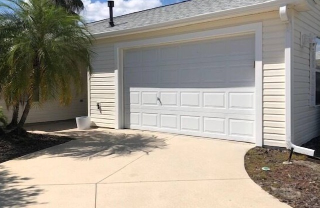 GOLF CART PET FRIENDLY COURTYARD VILLA LOCATED NEAR LAKE SUMTER THE VILLAGES