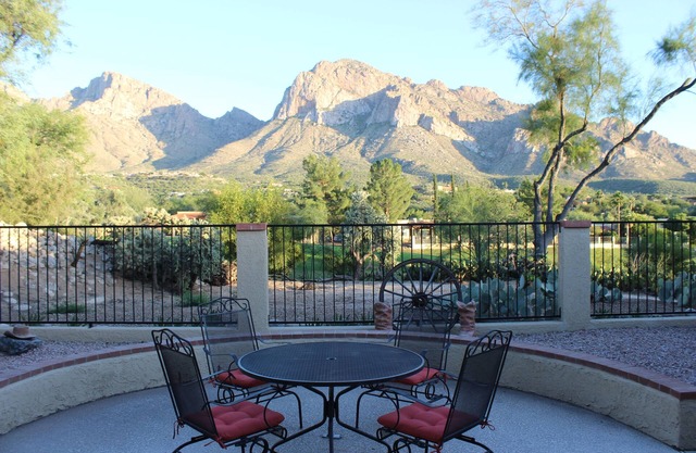 Golf Course Townhome with Unbelievable Mountain Views