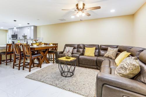 Golf, Shop and Unwind Home 9 Mi to Ocean Inlet Park