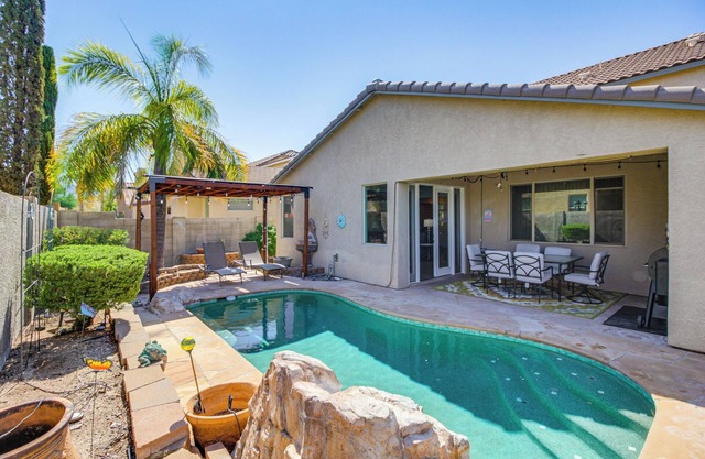 Golfer's Paradise: Oro Valley Home w/Pool!