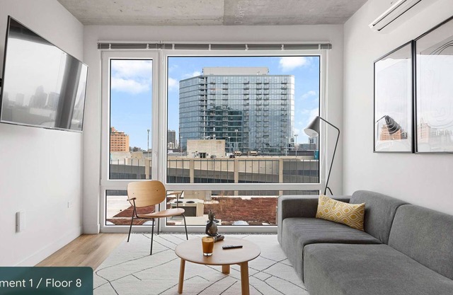 Goose Island Vibe: Exclusive Group Urban Escape