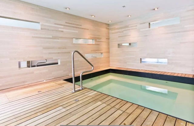 Gorgeous apartment in exclusive waterfront precinct