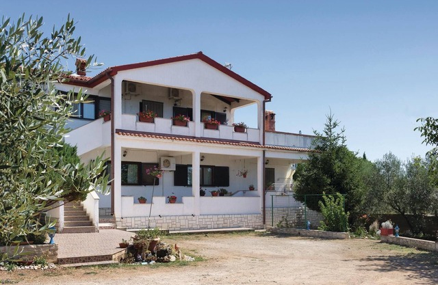 Gorgeous apartment in Peruski with WiFi