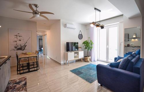 Gorgeous Apartment In Falerna Marina