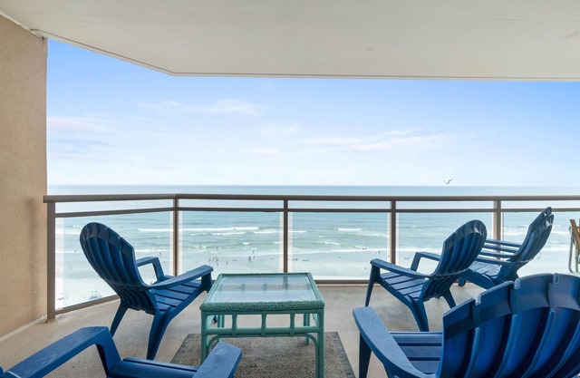 Gorgeous Bahama Sands 3BR/3BA Oceanfront Corner-Ocean Drive Adjacent