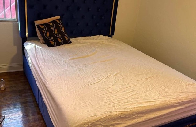 Gorgeous Echo Park One-Bedroom, Close to Everything