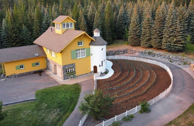 Gorgeous Home and Property Located Just 30 Minutes From Glacier National Park