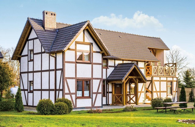 Gorgeous home in Postomino with WiFi